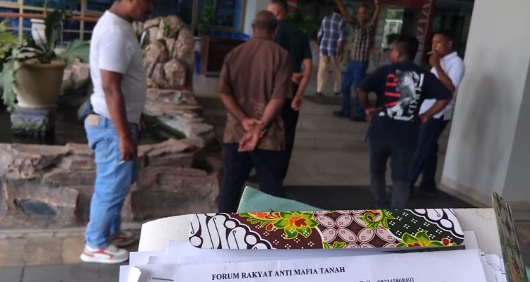 Mafia Tanah